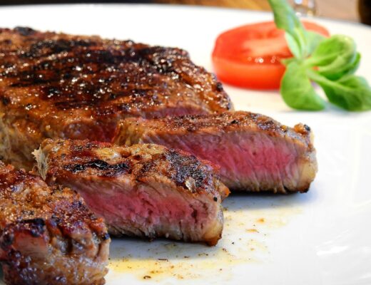 Hovězí steak na talíři
